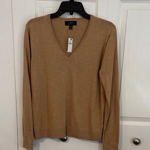 Banana Republic Women's Tan V-Neck Sweater